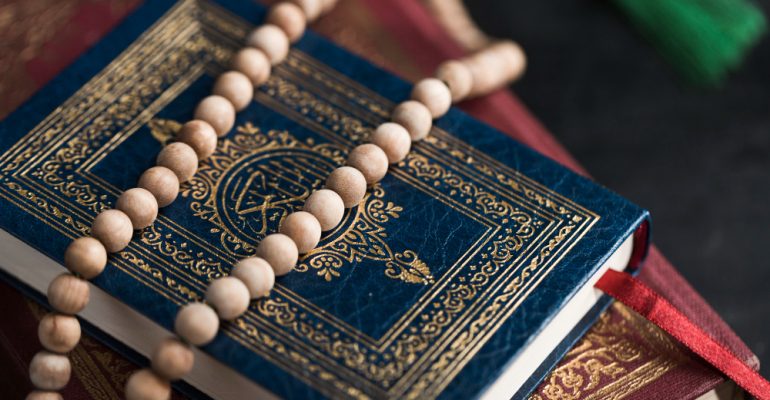 Essential Guide: Learning to Read the Quran Professionally